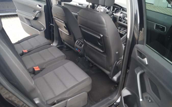 Volkswagen Touran cena 58500 przebieg: 212566, rok produkcji 2016 z Kamienna Góra małe 92